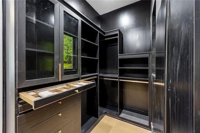 15154 Hopewell Rd, Alpharetta, GA 30004 - view of spacious closet