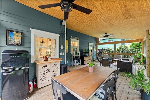 233 Spence Ave SE, Atlanta, GA 30317 - view of patio with a ceiling fan and outdoor lounge area