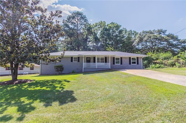 ranch-style house with a front yard