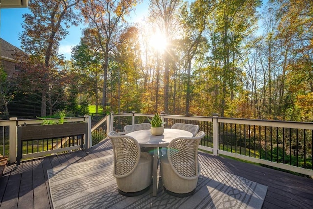 deck featuring outdoor dining space