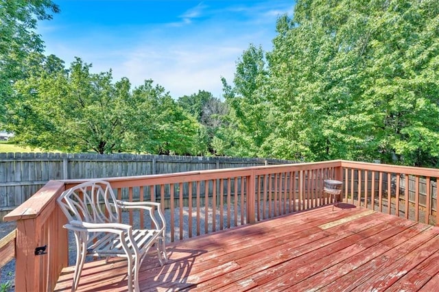 1331 Red Hill Rd, Marietta, GA 30008 - wooden terrace with a fenced backyard