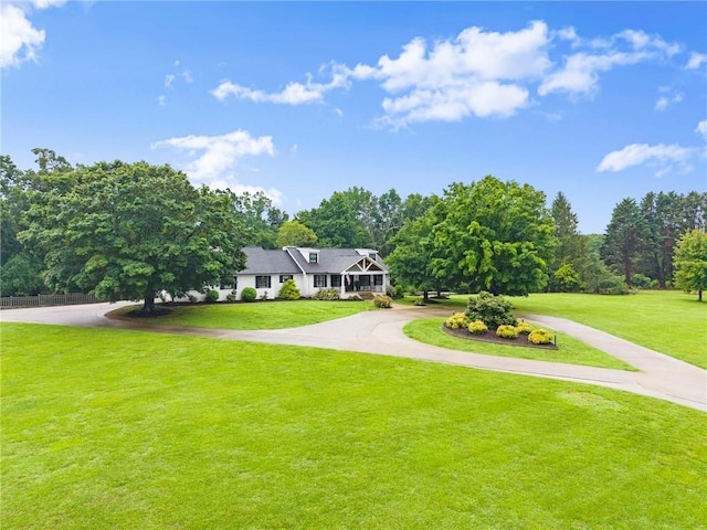 322 Windy Ridge Dr, Demorest, GA 30535 - view of front of house featuring curved driveway and a front yard