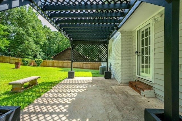 120 Lakeside Dr, Ellenwood, GA 30294 - fenced backyard featuring a patio and a pergola