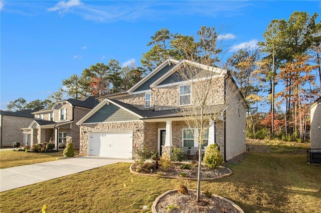 craftsman house featuring a front lawn