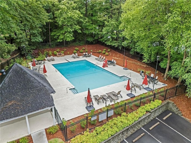 4792 Fairville Ct, Marietta, GA 30062 - community pool with a patio area