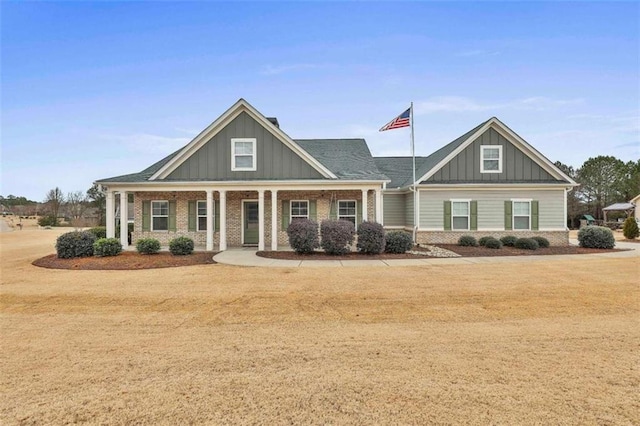 craftsman house with a porch