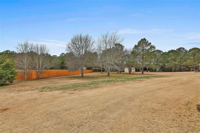 view of yard featuring a rural view