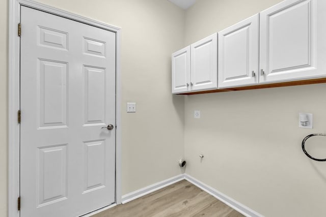 1249 Creek Forest Ln Bldg 8, Austell, GA 30106 - laundry area featuring light wood-style flooring, cabinet space, hookup for a washing machine, and hookup for a gas dryer