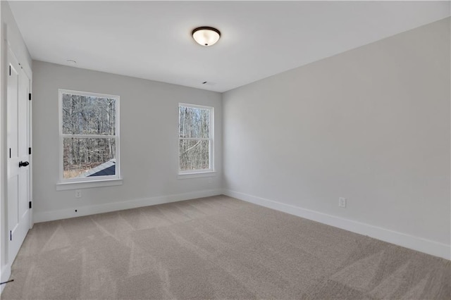 view of carpeted spare room