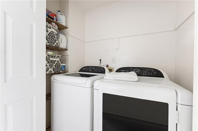 4522 Reva Ct NE, Marietta, GA 30066 - laundry room with washer and clothes dryer