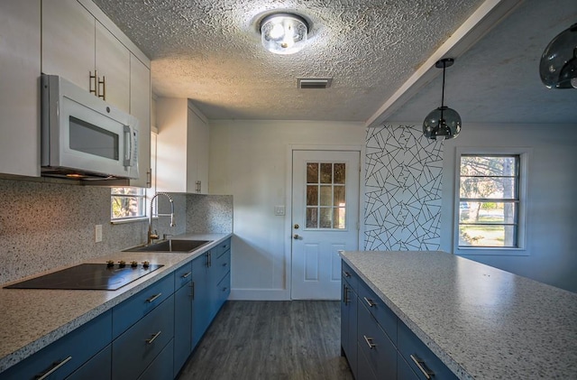 36 Strozier St, Helena, GA 31055