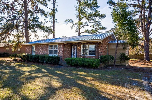 Listing photo 2 for 36 Strozier St, Helena GA 31055