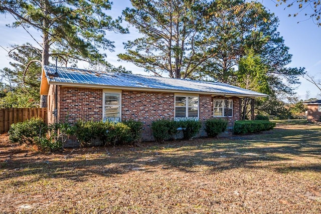 36 Strozier St, Helena, GA 31055