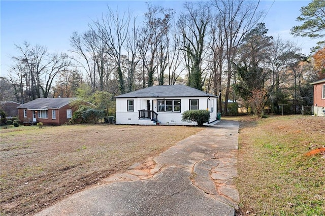 1931 Selwyn Dr, Decatur, GA 30035 - single story home featuring concrete driveway and a front lawn