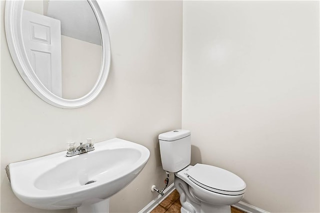 2555 Flat Shoals Rd Unit 2006, Atlanta, GA 30349 - bathroom featuring a sink and toilet