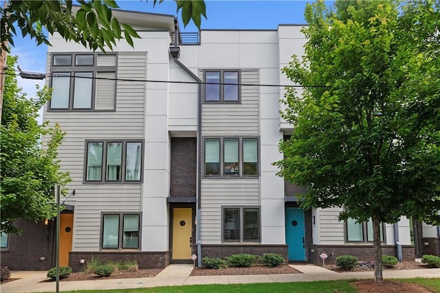 415 Gartrell St SE Unit 15, Atlanta, GA 30312 - view of front of house featuring brick siding