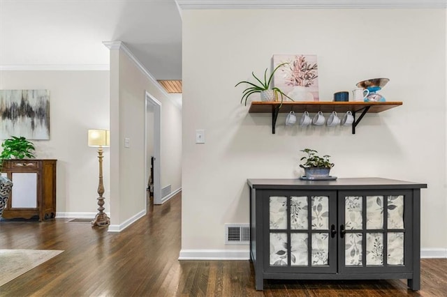 1630 Park Ln, Marietta, GA 30066 - hallway featuring wood finished floors, baseboards, and ornamental molding
