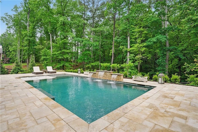 131 Forsyth Park Ln, Woodstock, GA 30188 - swimming pool with a patio