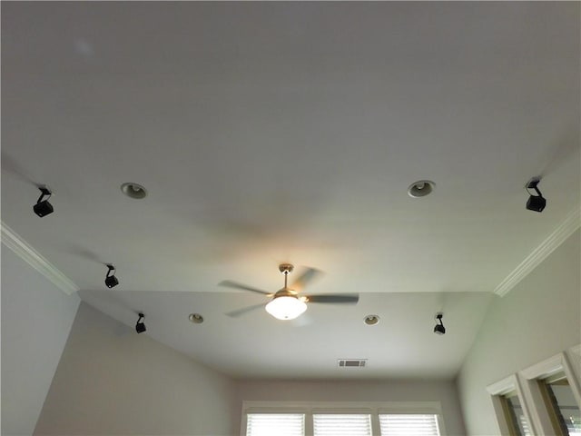 330 La Perla Dr, Sugar Hill, GA 30518 - detailed view of ornamental molding, ceiling fan, and recessed lighting