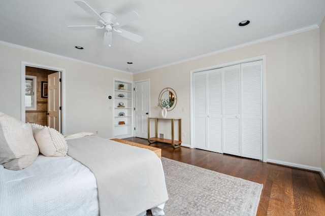 bedroom featuring baseboards, ornamental molding, ceiling fan, and dark wood-type flooring