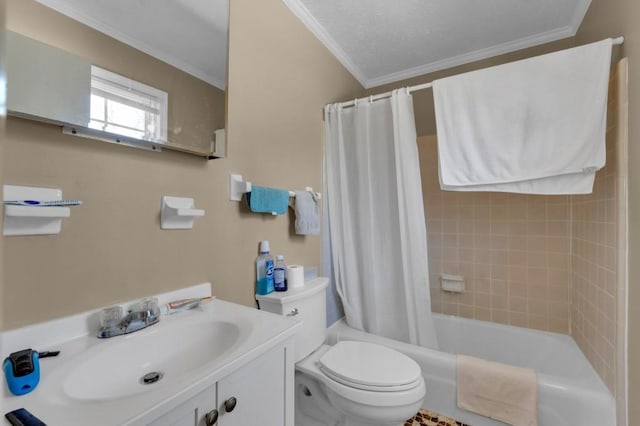 full bath featuring shower / tub combo with curtain, crown molding, vanity, and toilet