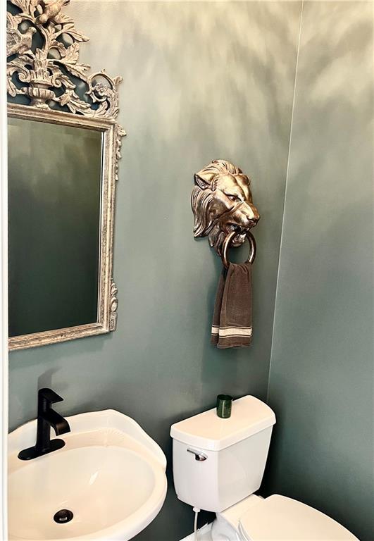 8525 Anchor On Lanier Ct, Gainesville, GA 30506 - half bath with a sink and toilet