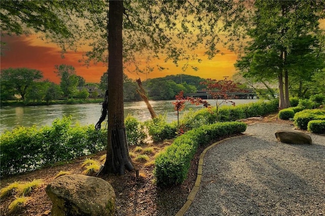318 Sandy Springs Cir Unit 260, Sandy Springs, GA 30328 - view of community with a water view