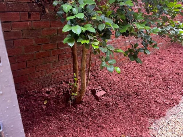 6851 Roswell Rd Unit J1, Atlanta, GA 30328 - exterior view of brick siding