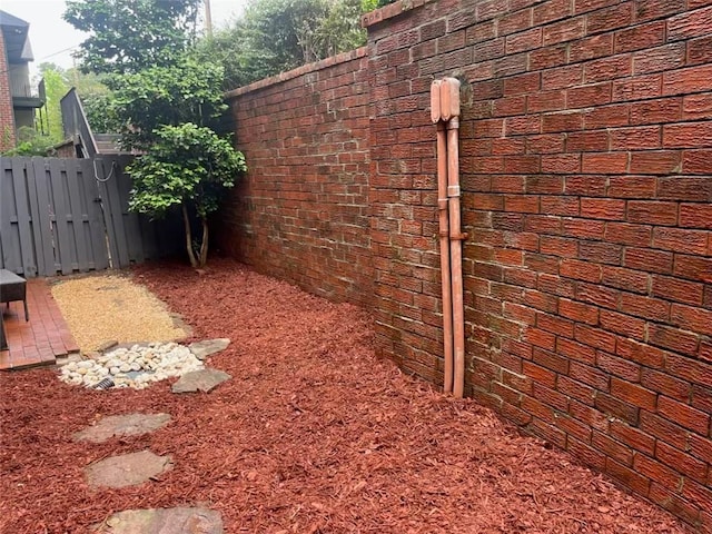 6851 Roswell Rd Unit J1, Atlanta, GA 30328 - view of yard
