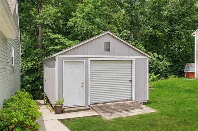 5102 Yellow Stone Dr, Flowery Branch, GA 30542 - garage with a shed