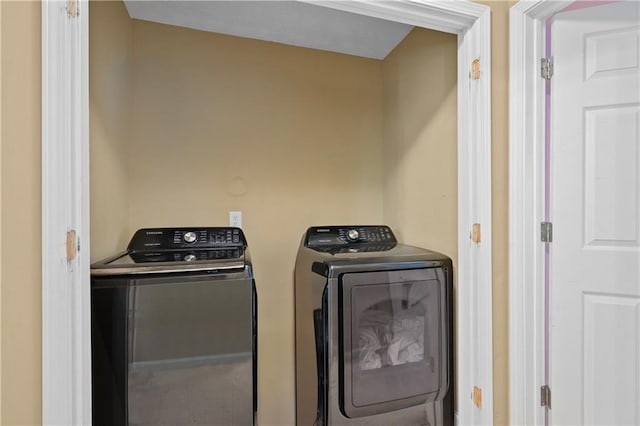 152 Maxton Ave, Dallas, GA 30132 - washroom with washer and dryer