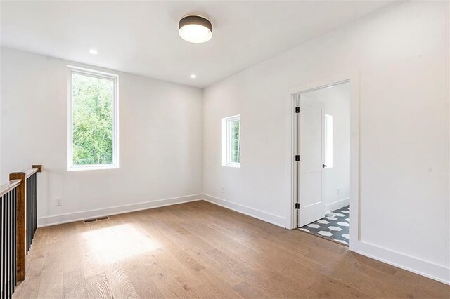 135 Cedarwood Ln, Roswell, GA 30075 - full bath featuring vanity, toilet, a stall shower, recessed lighting, and marble look tile flooring