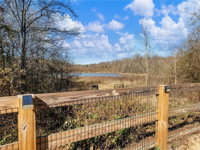 view of yard featuring a water view