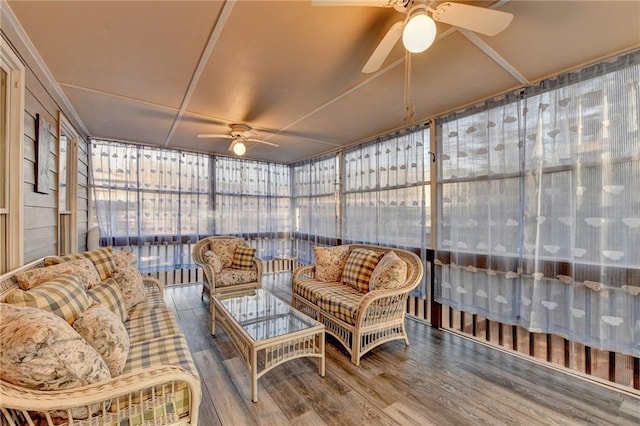 sunroom / solarium with ceiling fan