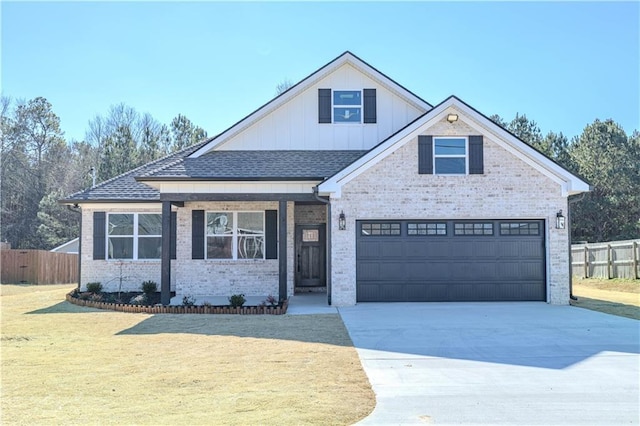 view of front facade featuring a garage