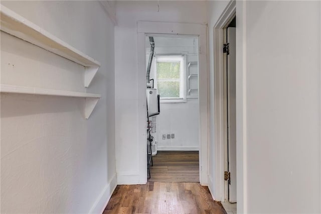 1405 May Ave SE, Atlanta, GA 30316 - corridor featuring wood finished floors and baseboards