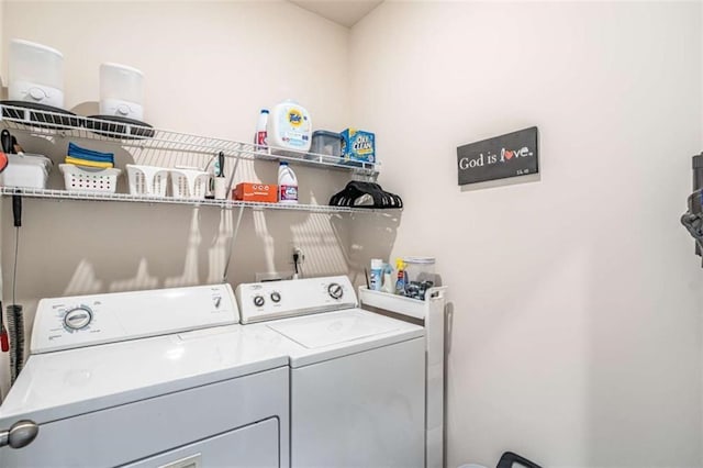 2646 N Broad Ext N, Rome, GA 30161 - laundry room with washer and clothes dryer
