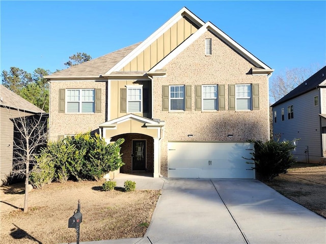 view of front of home featuring a garage