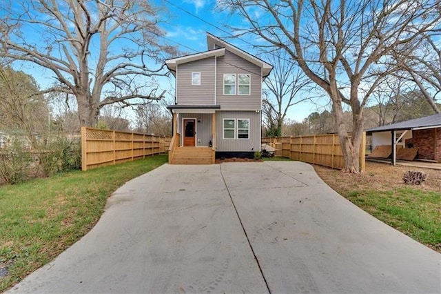 40 Crayton St, Rockmart, GA 30153 - view of front of home with concrete driveway