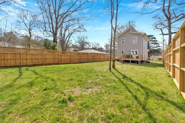 40 Crayton St, Rockmart, GA 30153 - fenced backyard with a wooden deck