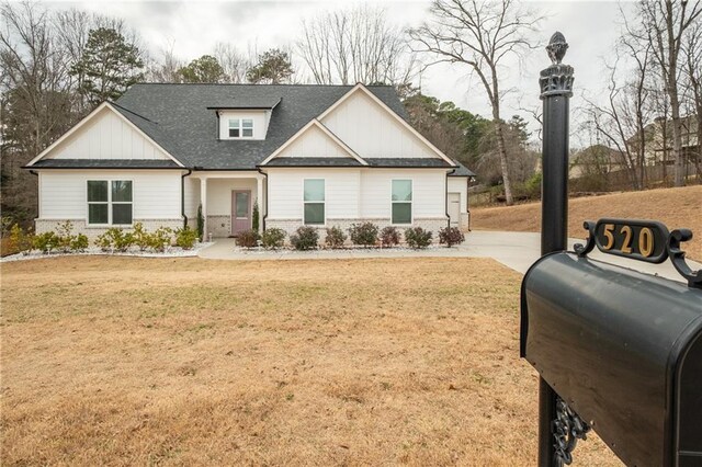 view of side of property featuring a garage