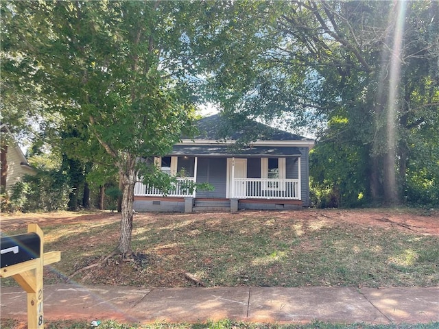 view of front facade with covered porch