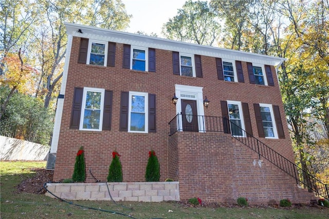 view of colonial inspired home