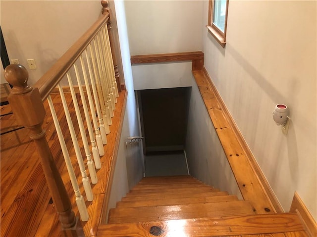 4744 Chickasaw Way SE, Acworth, GA 30102 - view of staircase