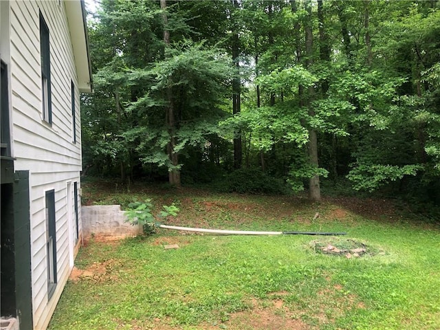 4744 Chickasaw Way SE, Acworth, GA 30102 - view of grassy yard