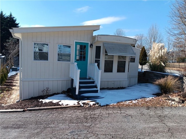 view of manufactured / mobile home