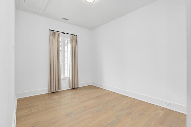 11273 Serenbe Ln, Chattahoochee Hills, GA 30268 - unfurnished room featuring light wood-type flooring