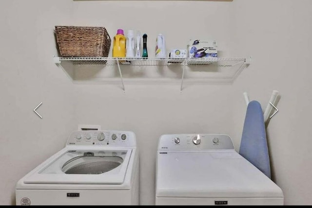2626 Sardis Chase Ct, Buford, GA 30519 - laundry room featuring independent washer and dryer
