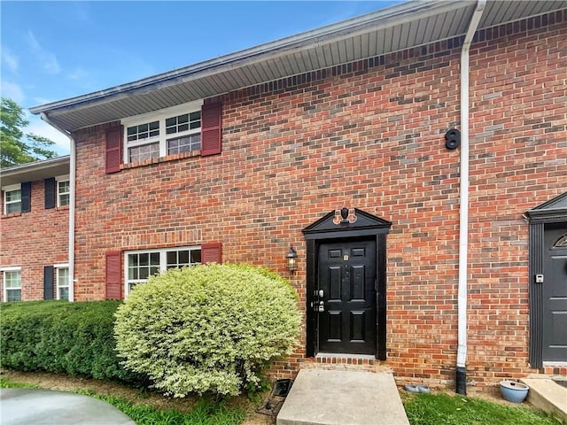 6354 Shannon Pkwy Unit 8B, Union City, GA 30291 - property entrance with brick siding