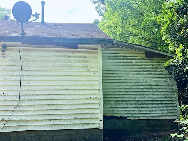 view of exterior details